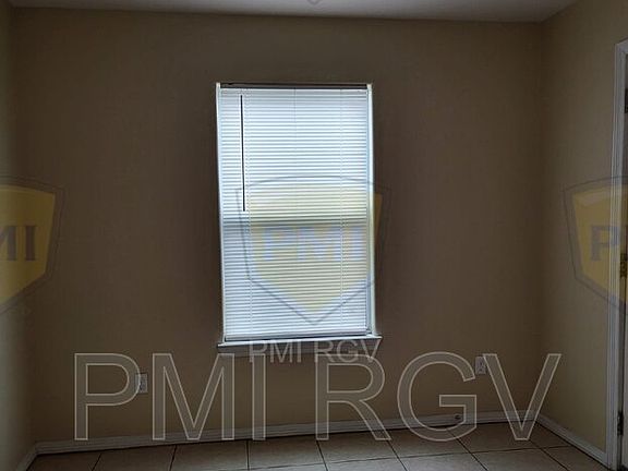 4th image of 1502 Quitaca Dr #B