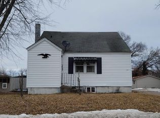 1211 E Lieg Ave, Shawano, WI 54166