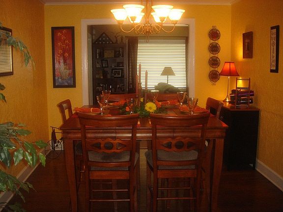 4th image of 1322 NW Elm Ave