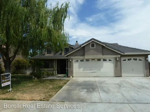 2226 Greenbriar Dr, Los Banos, CA 93635