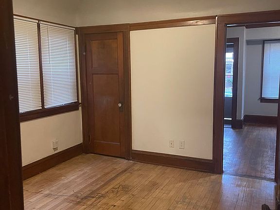 3rd image of 2605-2607 N 49th St #2605