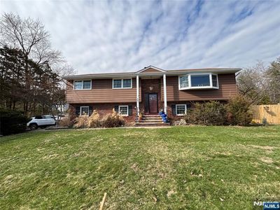 241 Prospect Ave, Park Ridge, NJ, 07656