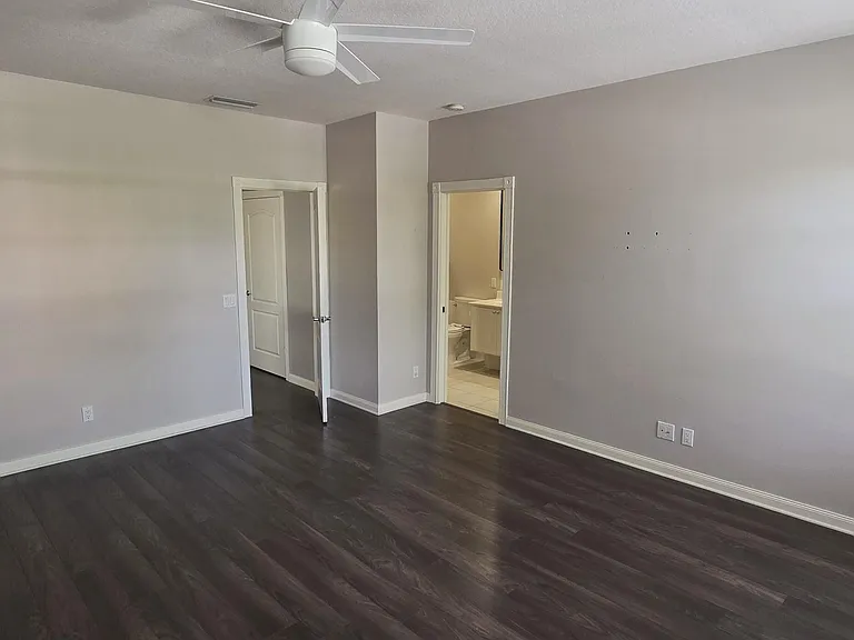 Tall Oaks Cir — Photo 15