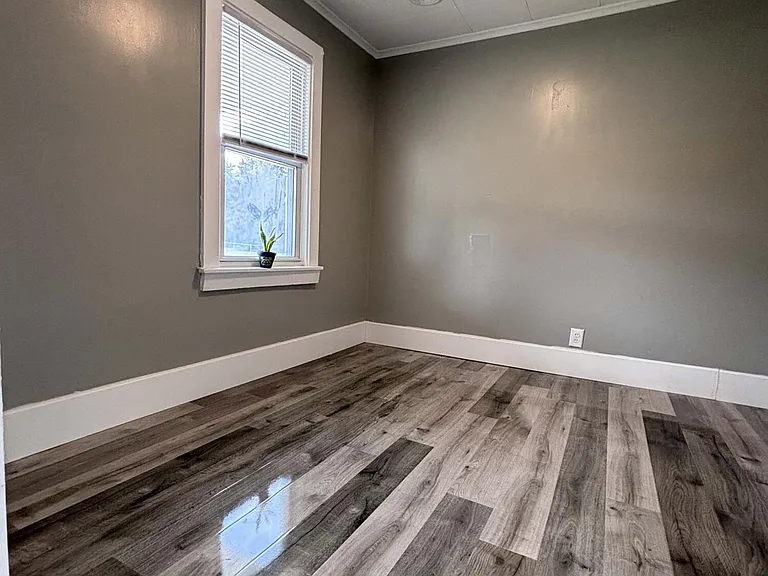 23384 Tawas Ave — Photo 6