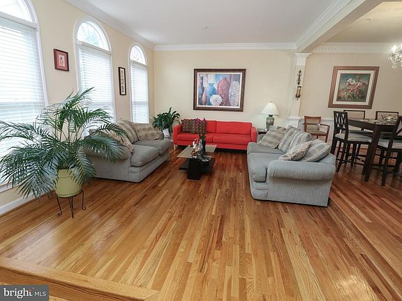 2nd image of 9606 Lagersfield Cir