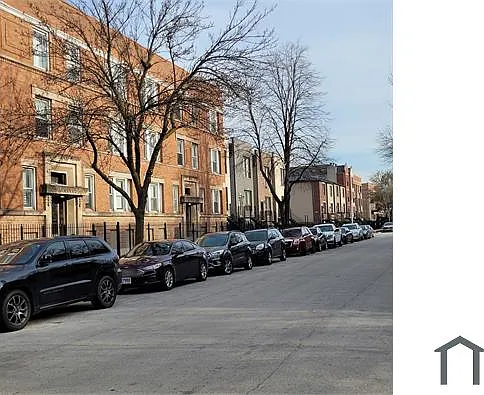 3 bed, $2,133 — Photo 2