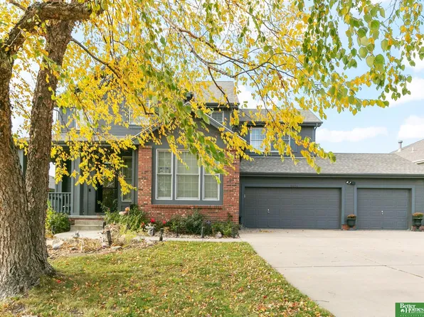 9404 S 27th Ave, Bellevue, NE 68147