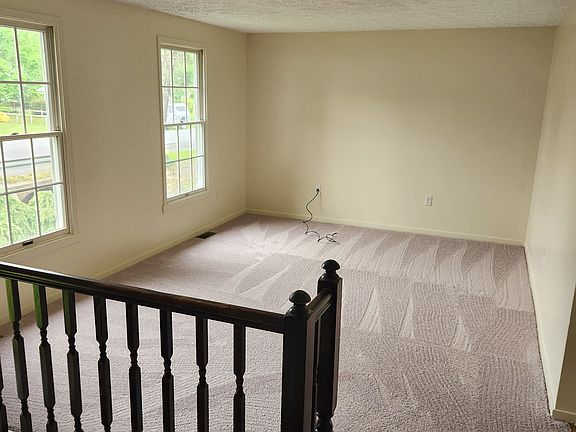 5th image of 226 Allison Ave