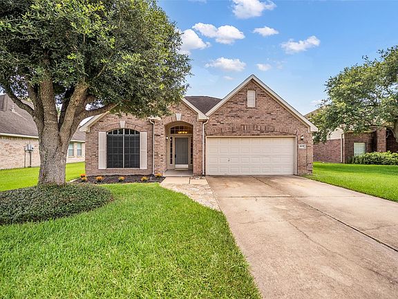 2nd image of 4109 Oak Point Dr