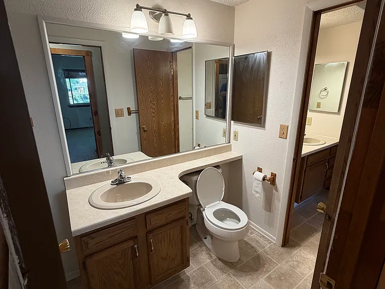 112 Grenadier Ct — Photo 9
