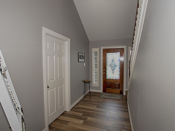 5th image of 2119 Meadows Blvd