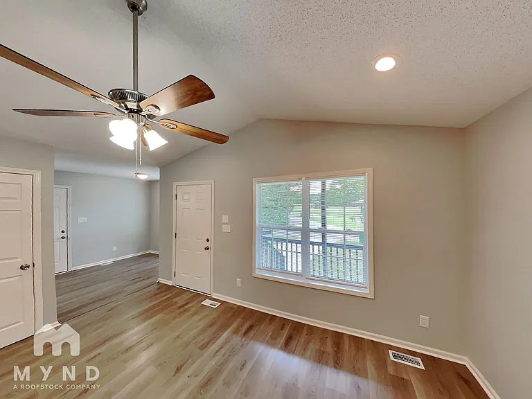 305 S Pinchback Ave — Photo 7