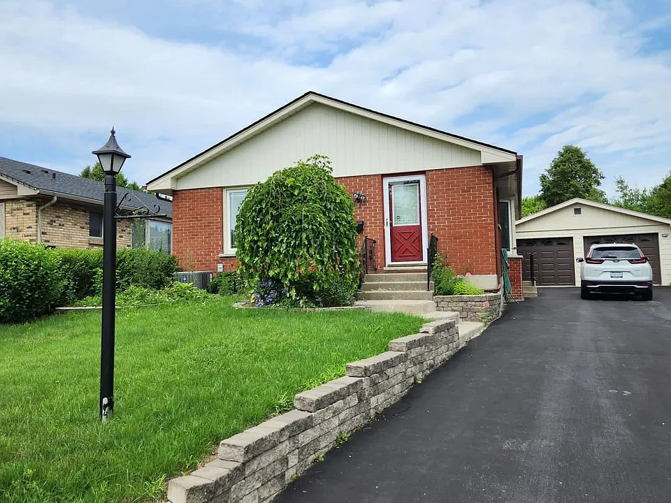 77 Culver Cres