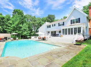 35 Hilltop Rd, Norwalk, CT 06854