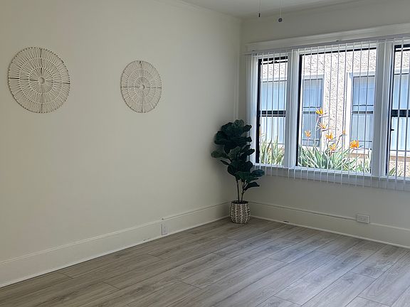 2nd image of 2075 Torrance Blvd #H