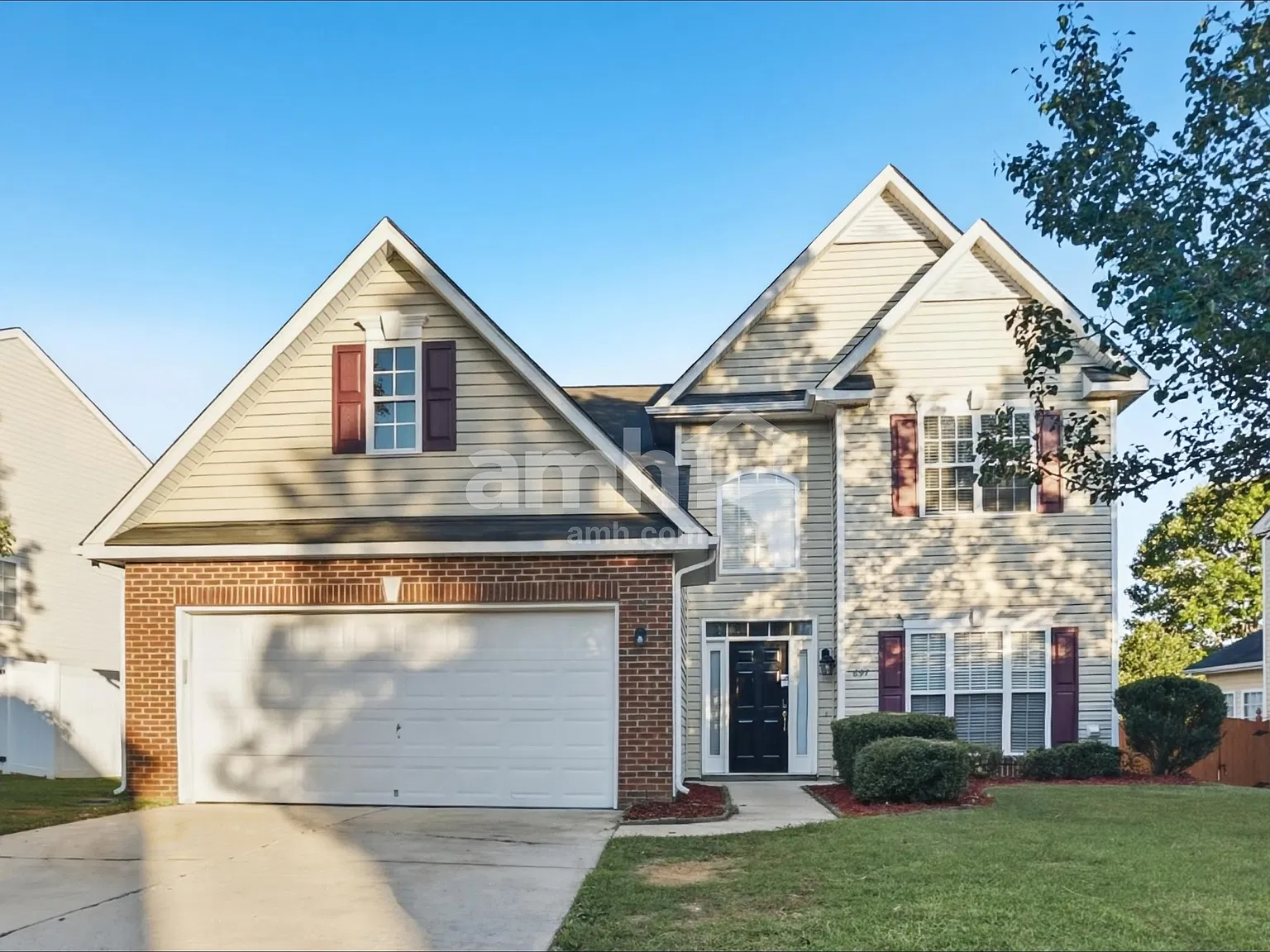 4 bed, 3.0 bath, 2193 sqft, $2,225 — Photo 1