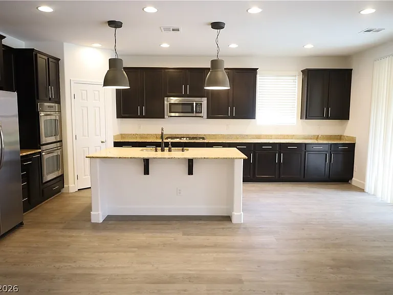 5469 Atrium Woods Ln — Photo 4