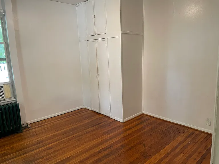 142 S Aurora St #2 — Photo 5