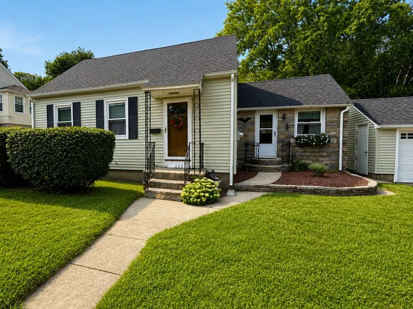 222 Dunham Street, Norwich, CT 06360