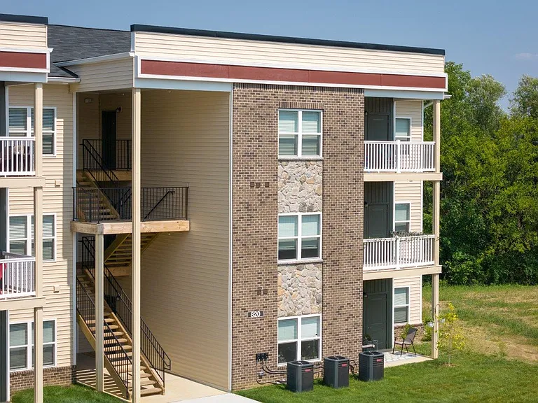 The Commons & Commons Hill Apartments — Photo 44