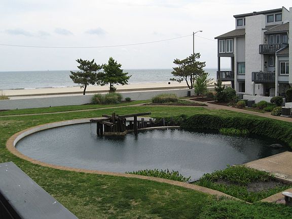 VIEW OF BAY & COURTYARD