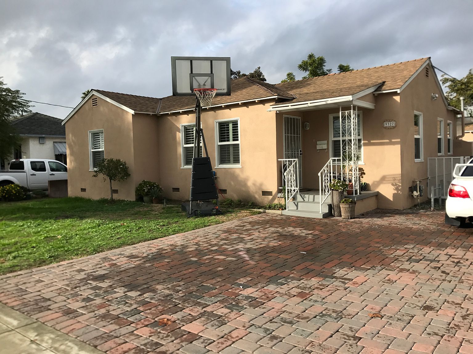 9327 Maple St, Bellflower, CA 90706 | Zillow
