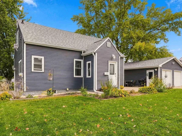 530 Martin Rd, Waterloo, IA 50701