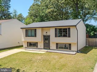 7880 Mansion House Xing, Pasadena, MD 21122