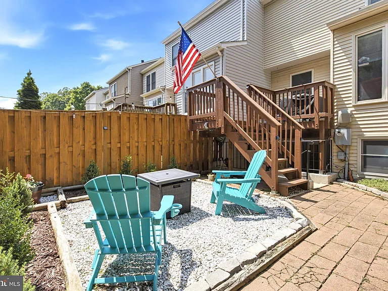 6123 Joust Ln — Photo 31