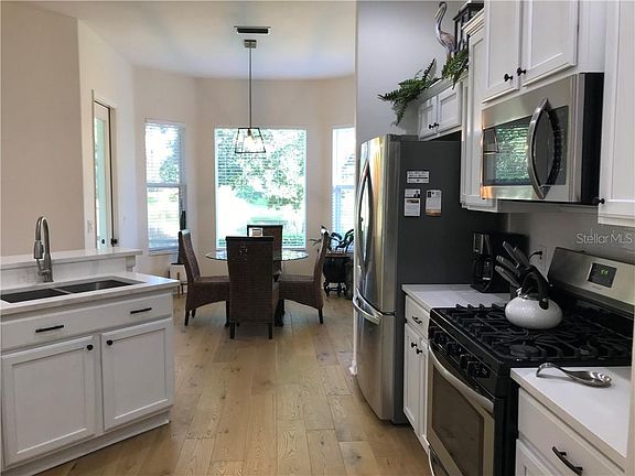 5th image of 2760 Harvest Dr