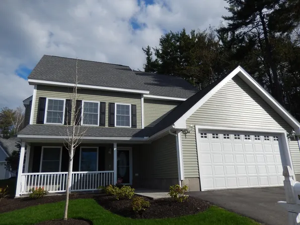 51 Hollow Ridge Dr, Nashua, NH 03062