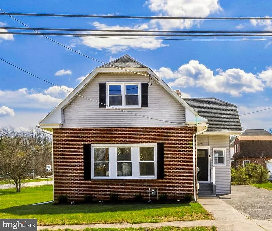 110 Washington Ave photo 1