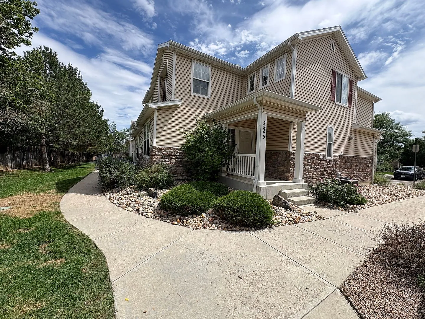 2 Bed 3 Bath Townhome Minutes from Ft. Carson!! — Photo 1