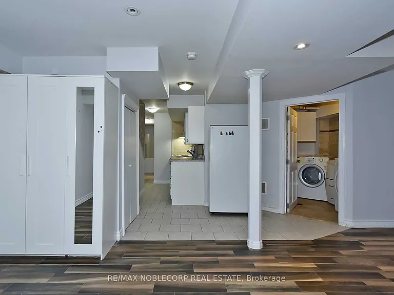 103 Foxchase Ave #16 — Photo 8
