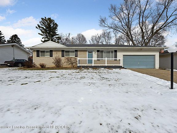 3rd image of 9088 Chelmsford Dr