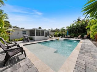 1280 Embassy Ln, Naples, FL 34104