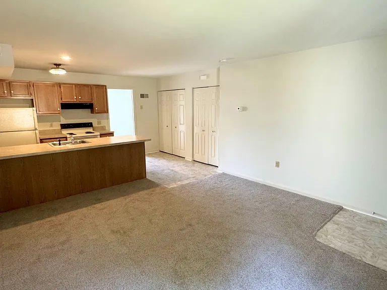 54 Westpointe Dr #54 — Photo 7