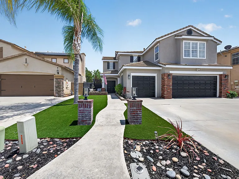 38005 Orange Blossom Ln — Photo 3