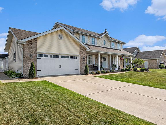 3rd image of 174 Stoneridge Dr
