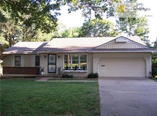 409 E 108th Ter, Kansas City, MO 64131