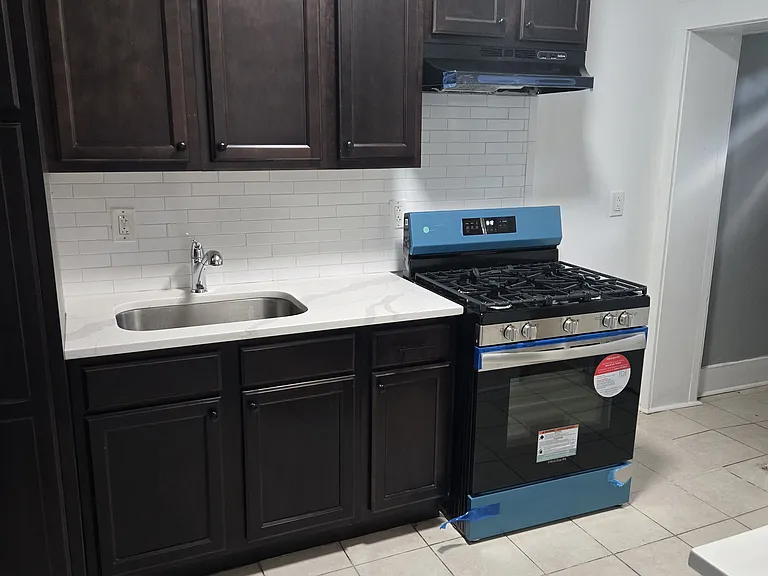 531 Willow Ave — Photo 5