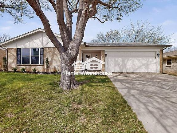 2nd image of 6517 Ridglea Dr