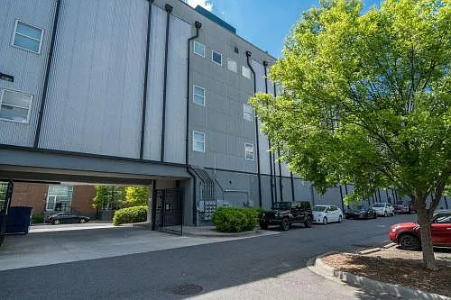 950 Westmere Ave — Photo 30