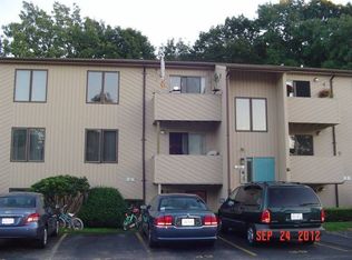 49 Kristee Cir, West Warwick, RI 02893