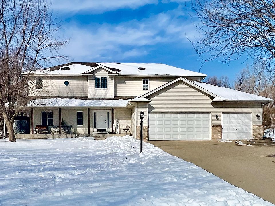 1st image of 209 Meadow Sweet Pl