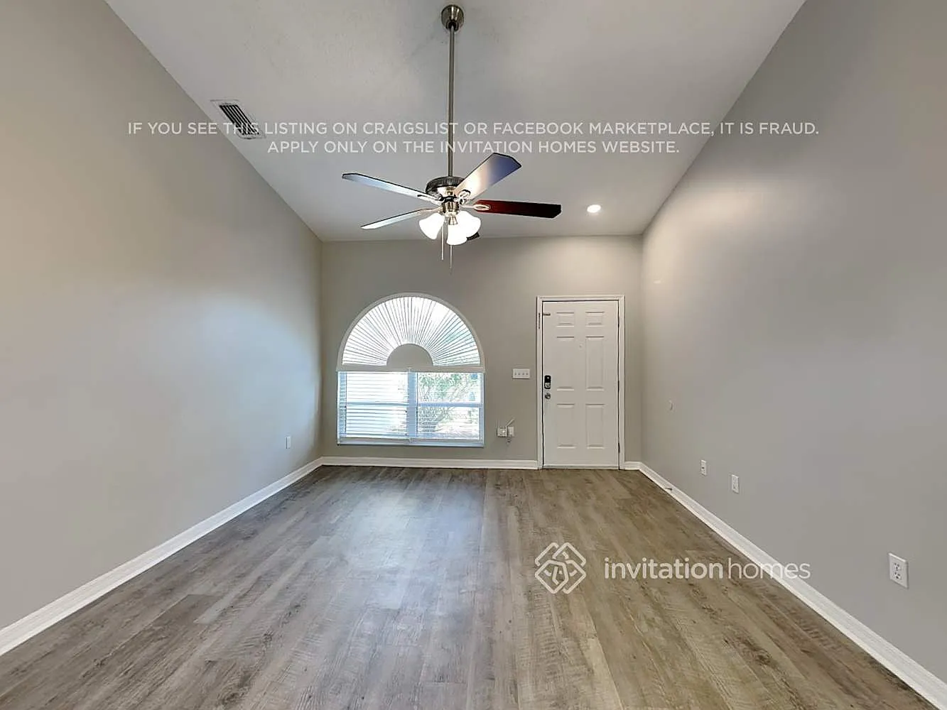 5863 Covington Way Sarasota, FL 34232 — Photo 3