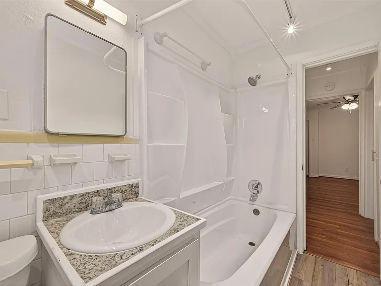 2021 Southgate Blvd #6 — Photo 24