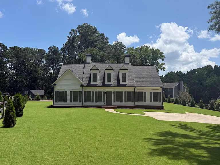 2020 Shillings Rd NW — Photo 1