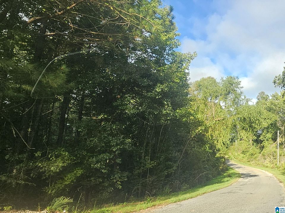1st image of 16 Valley Xing #1