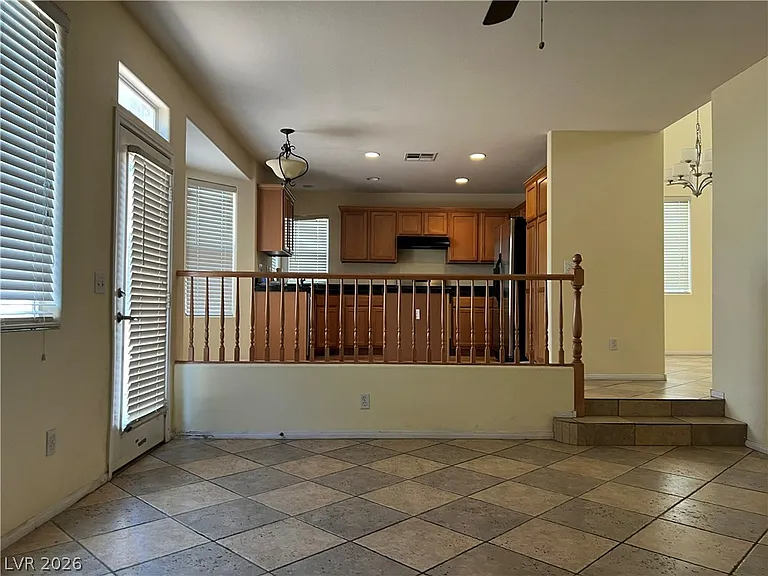 3900 Irvin Ave — Photo 10